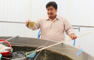 Tiến sĩ tôm Tôi học được nhiều từ nông dân